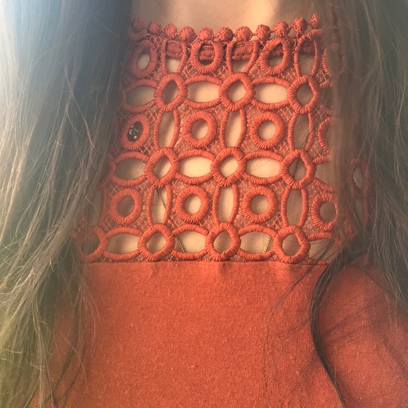 H&M embroidered tank - Picture 2 of 4